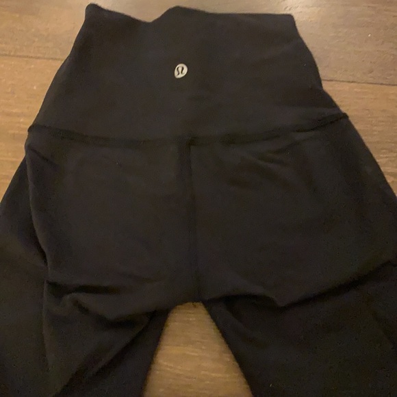 Wunder Under Tech Mesh Leggings - Picture 7 of 8